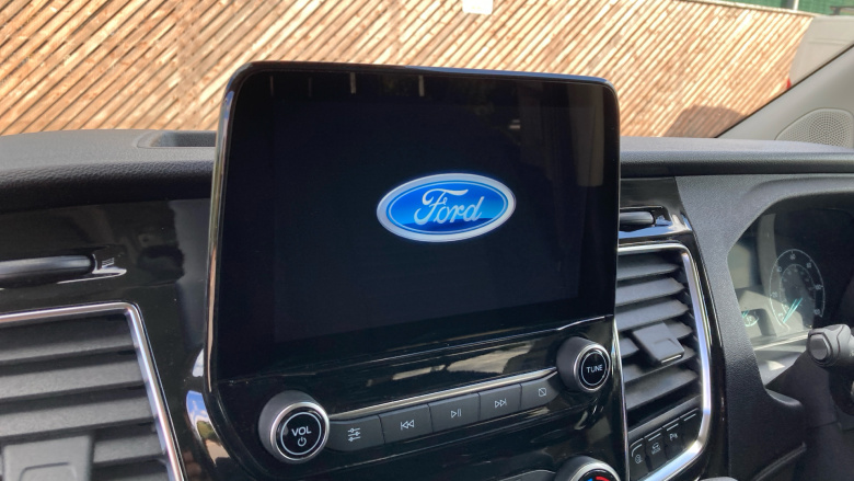 Ford Transit Custom 320 L1 Diesel Fwd 2.0 EcoBlue 170ps Low Roof D/Cab Limited Van Auto